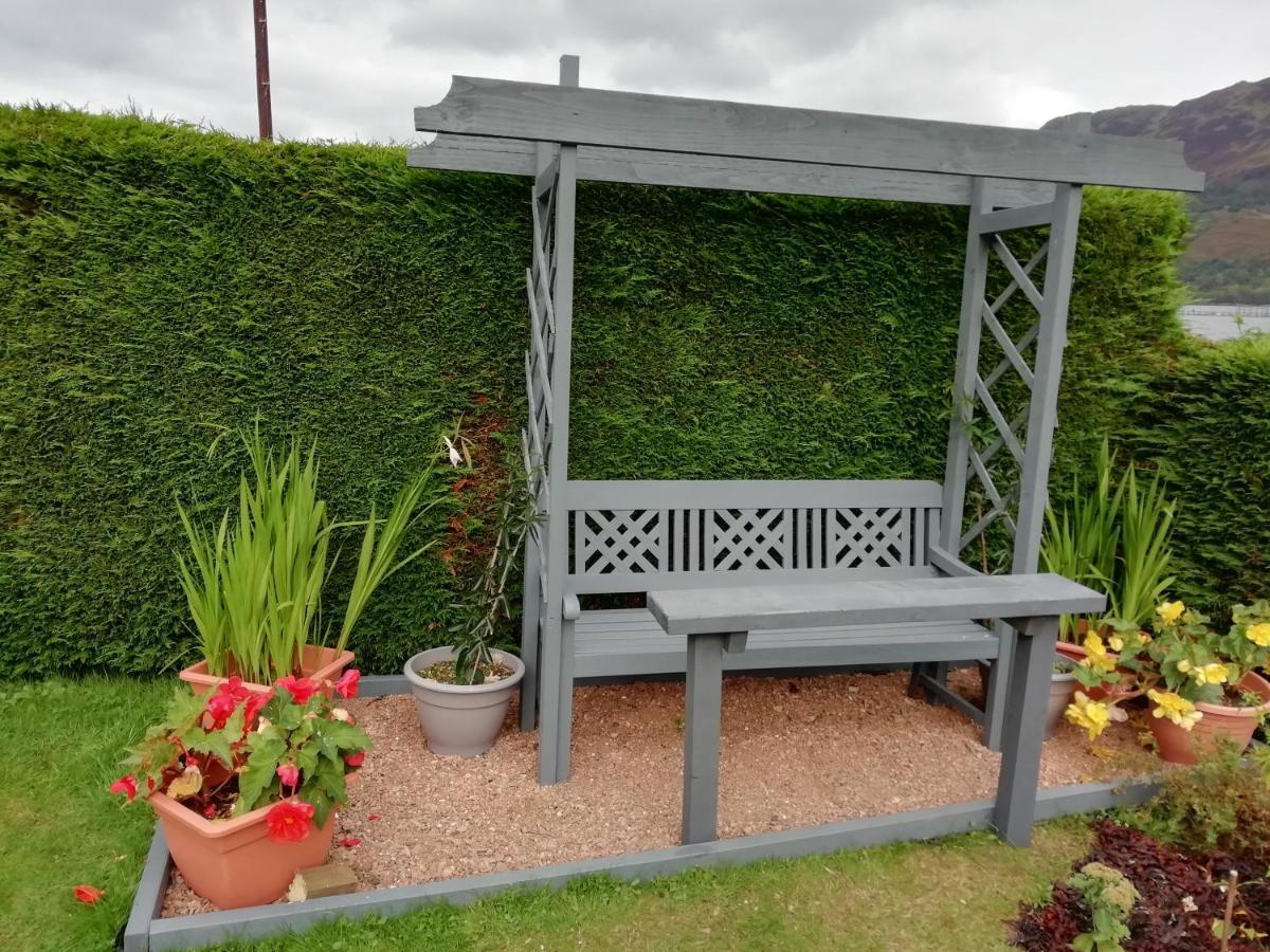 Toads Croak Inverness Exterior foto