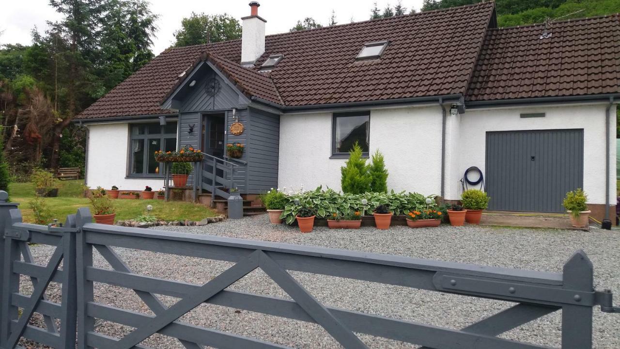 Toads Croak Inverness Exterior foto